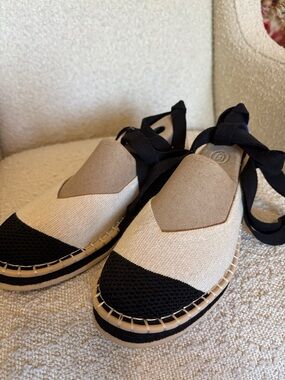 Rothy's Black and Cream Lace-Up Espadrille Flats